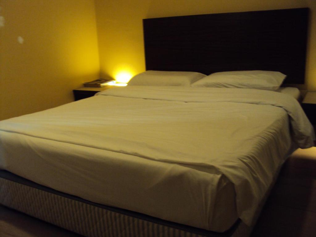 Golden Bay Hotel Malacca Rom bilde