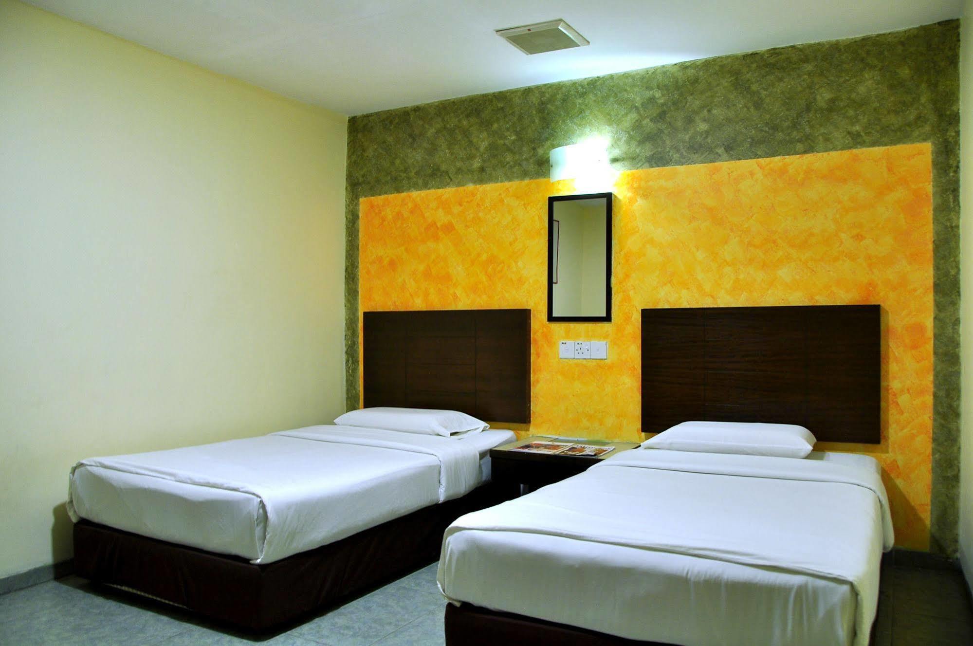 Golden Bay Hotel Malacca Eksteriør bilde